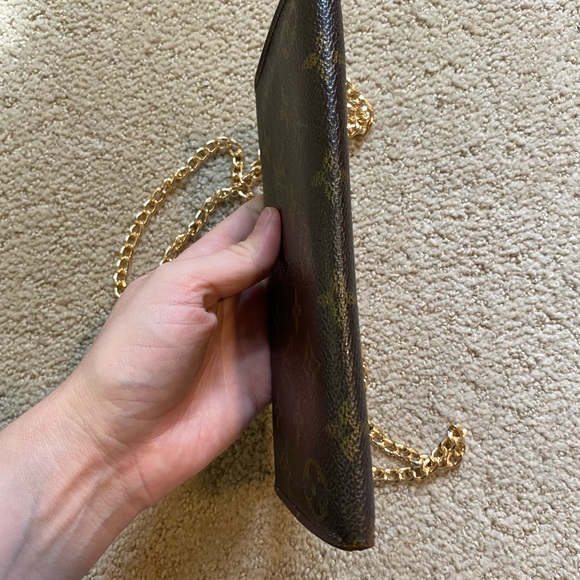 Authentic Louis Vuitton Sarah classic monogram canvas wallet on chain crossbody - Picture 6 of 13